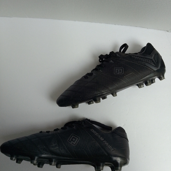 Dream Pairs All Black Soccer Cleats Size 11 - Picture 3 of 5